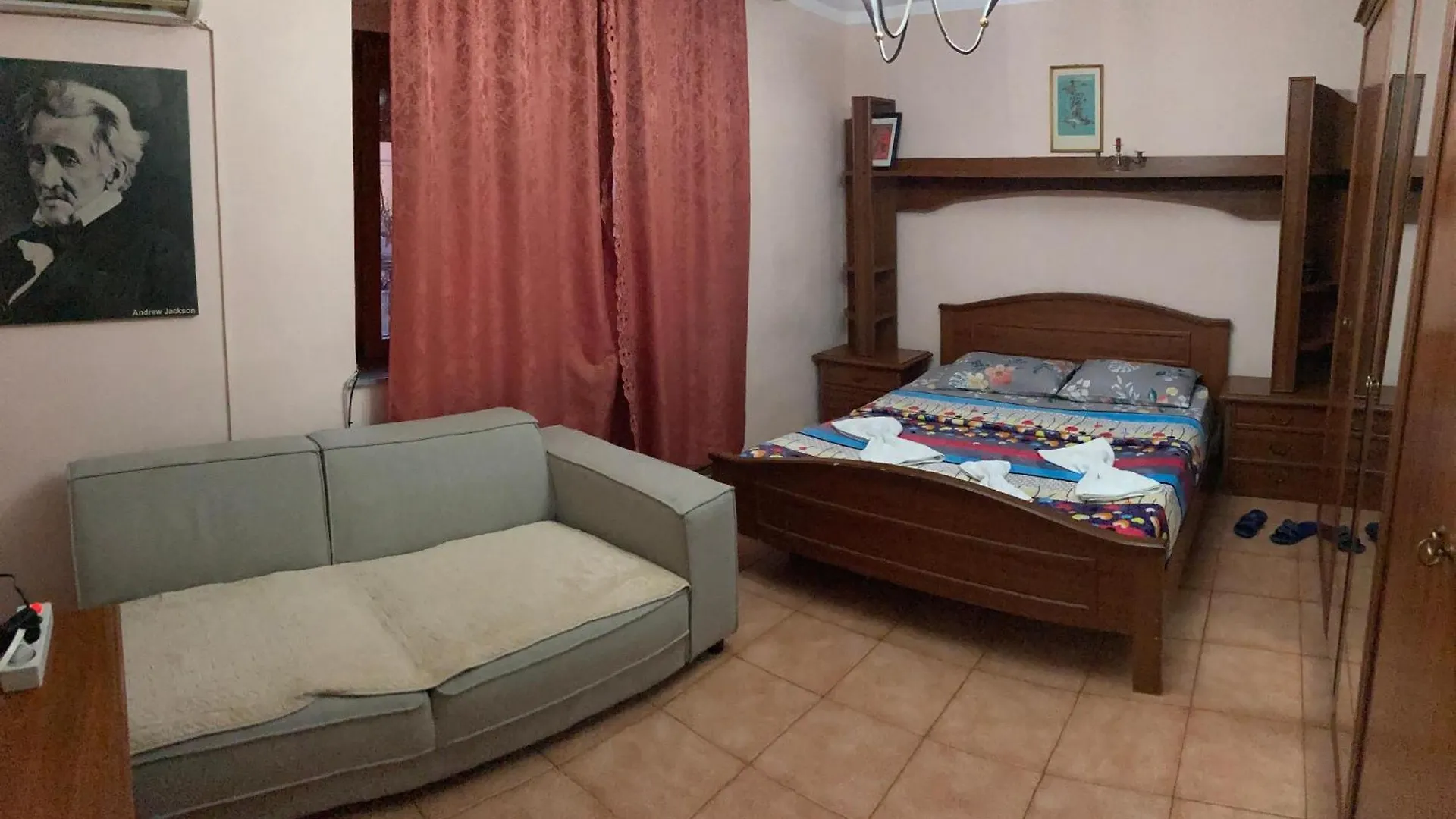 Neo Apartments Tirana 0*,  Albania
